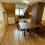 Hotel Logis & Beau-site 3*
