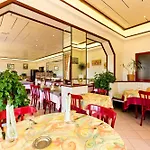 Hotel Logis & Beau-site 3*