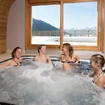 Logis & Beau-site Hotel 3*