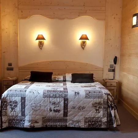 Logis & Beau-site Hotell 3*