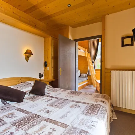 Logis & Beau-site Hotell 3*