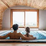 Отель Logis & Beau-site