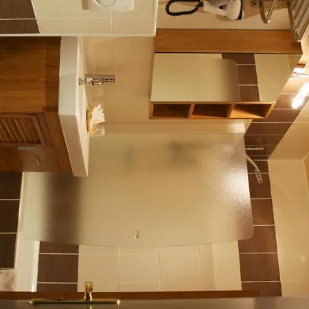 Logis & Beau-site Hotel