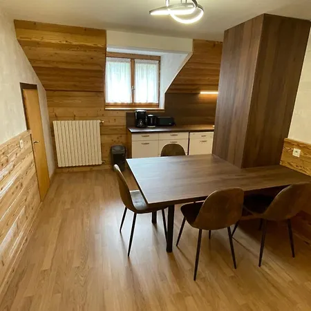 Szálloda Logis & Beau-site 3*