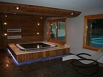 Hotel Logis & Beau-site 3*