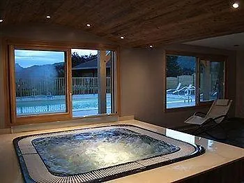 Hotel Logis & Beau-site