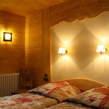 Logis & Beau-site 3*
