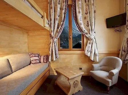 Logis & Beau-site Hotel