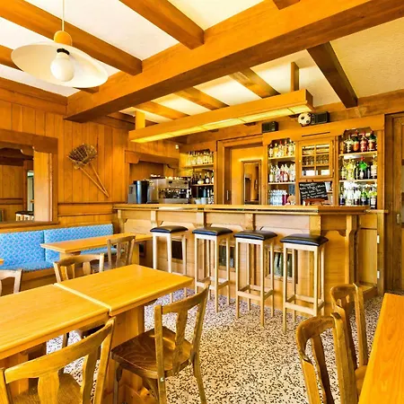 Hotel Logis & Beau-site